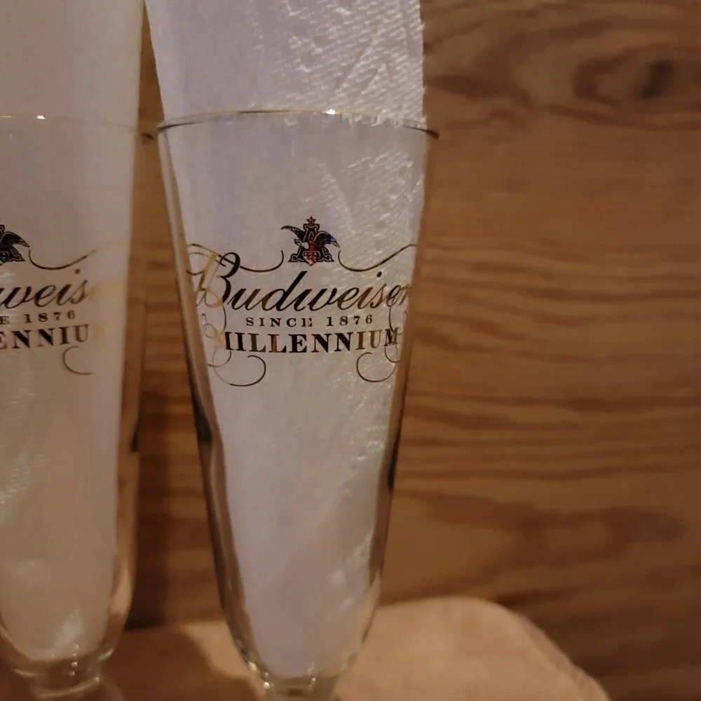 Budweiser Millenium Footed Glass